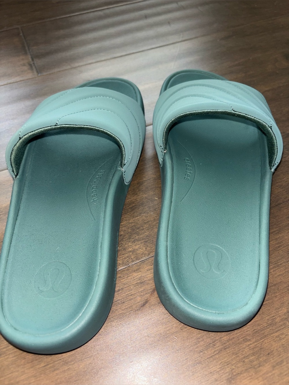 lululemon Restfeel Quilted Slide Women’s Size 6 - Medium Forest (Brand New) - Picture 3 of 6